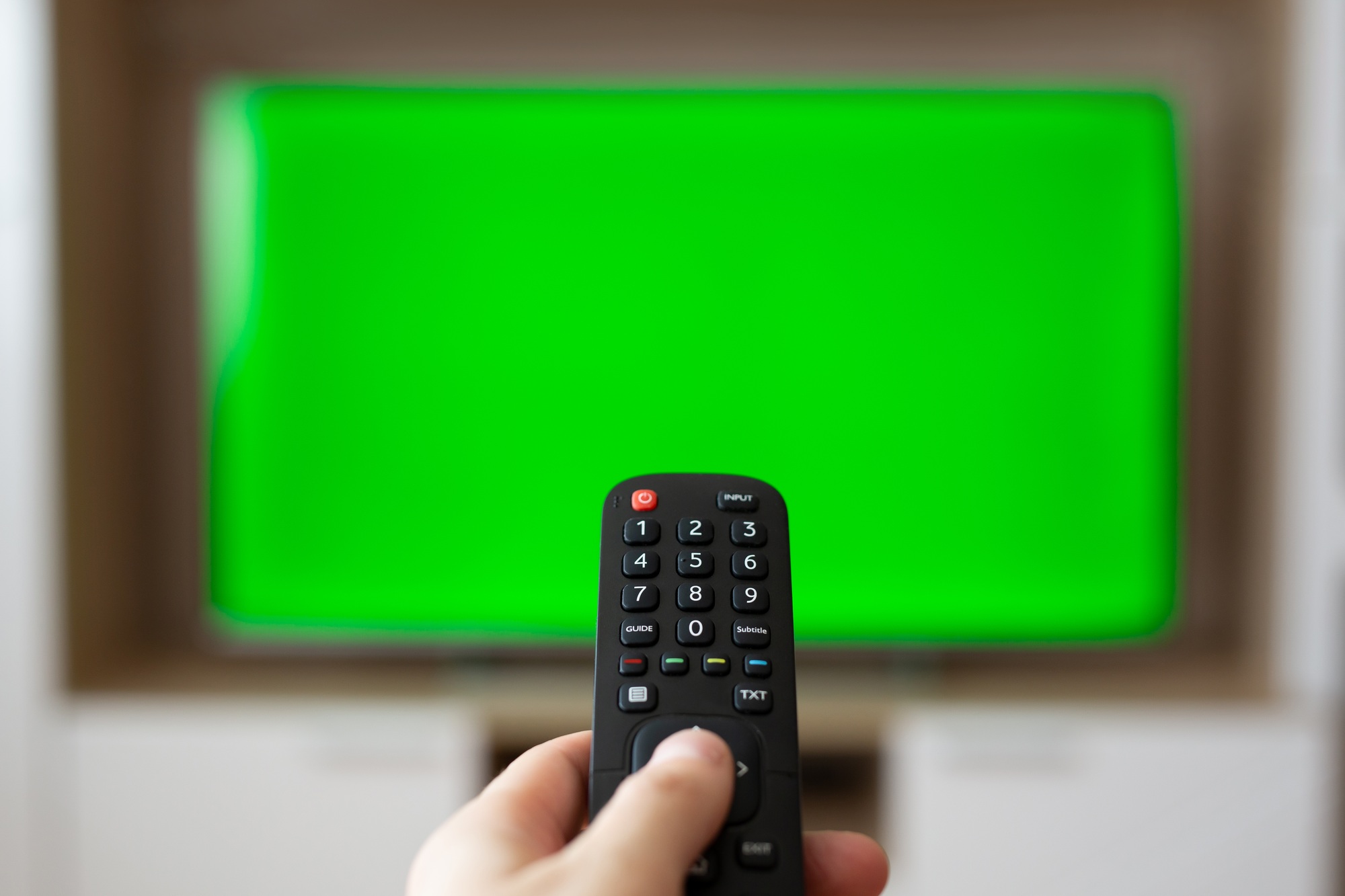The Role of TV Advertising in Building Brand Trust: How TV Creates Bonds with Consumers